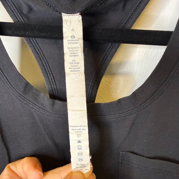 Lululemon Yogi Racerback III Tank Front Pocket Black Size 4 - Picture 8 of 16